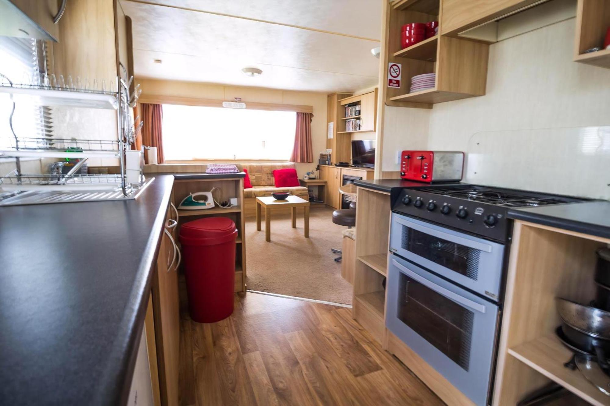 8 Berth Caravan At Eastgate Holiday Park In Skegness Ref 58012D Exterior photo